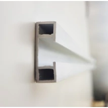 Műanyag szerelőprofil (párnafa)